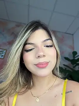 AngelBlushXXX online show from May 6, 9:09 pm