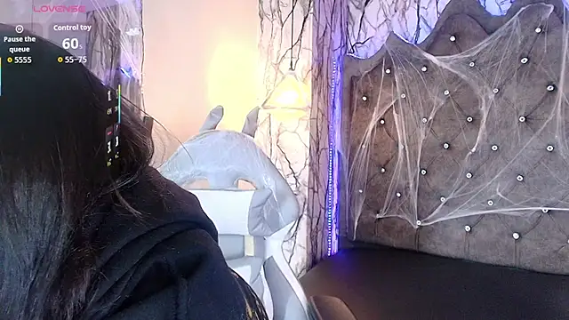 Snapshot of Zami_Escobar_of chatting on November 1, 8:11 pm Zami Escobar of online show from November 1, 8:11 pm