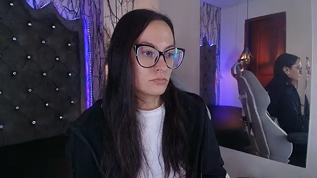 Snapshot of Zami_Escobar_of chatting on November 13, 6:51 pm Zami Escobar of online show from November 13, 6:51 pm