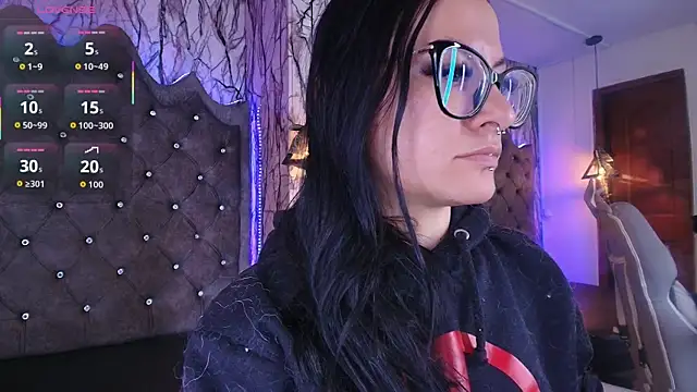 Snapshot of Zami_Escobar_of chatting on December 4, 7:11 pm Zami Escobar of online show from December 4, 7:11 pm