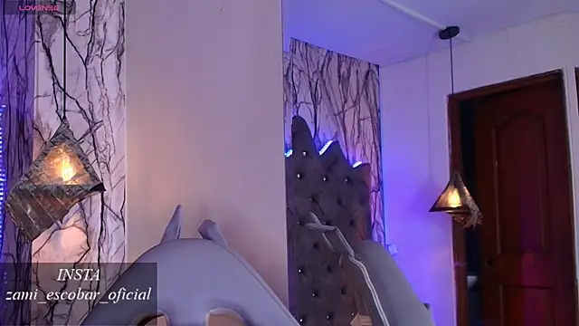 Snapshot of Zami_Escobar_of chatting on February 11, 4:12 pm Zami Escobar of online show from February 11, 4:12 pm