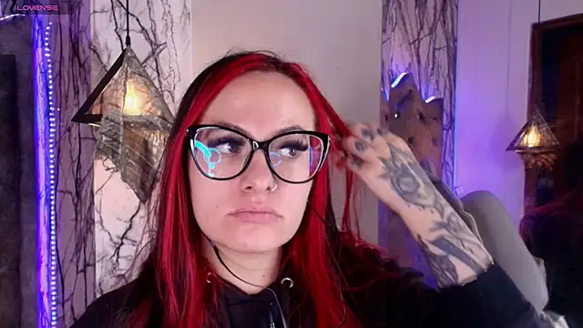 Snapshot of Zami_Escobar_of chatting on March 10, 5:07 pm Zami Escobar of online show from March 10, 5:07 pm