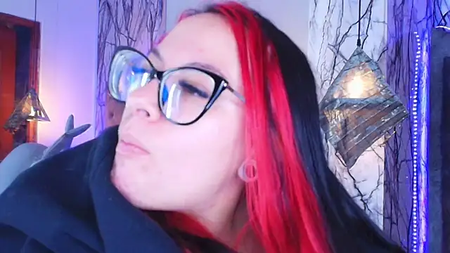 Snapshot of Zami_Escobar_of chatting on March 19, 6:34 pm Zami Escobar of online show from March 19, 6:34 pm