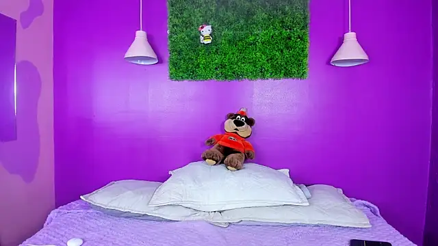 JulliSexxx online show from September 17, 7:54 am