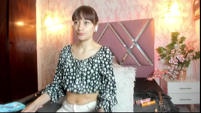 Candy Hott7 online show from March 21, 11:59 am