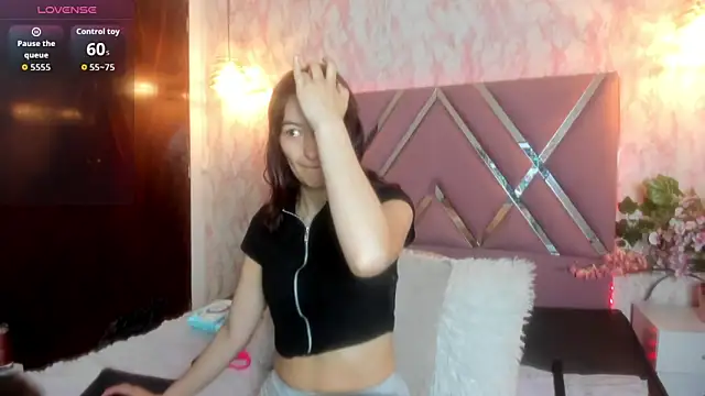 Candy Hott7 online show from March 28, 11:32 am