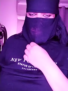 Snapshot of lilyan12 chatting on March 21, 2:16 am lilyan12 online show from March 21, 2:16 am