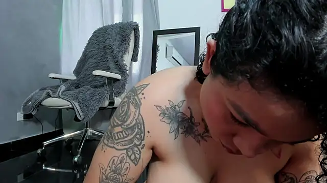 alexholyy online show from September 16, 1:12 pm