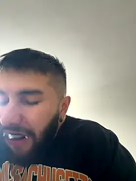 Snapshot of Diicaprio69 chatting on October 7, 9:34 pm Diicaprio69 online show from October 7, 9:34 pm