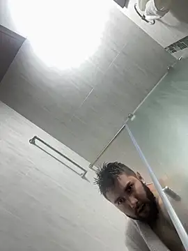 Snapshot of Diicaprio69 chatting on October 18, 8:09 pm Diicaprio69 online show from October 18, 8:09 pm