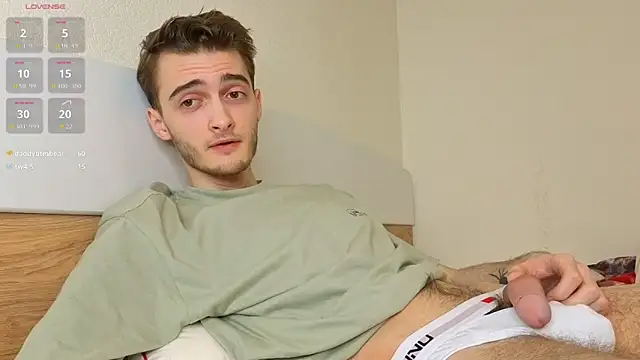 spider    man online show from March 31, 3:23 pm