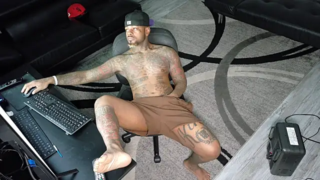 SLANGONDEMHOES online show from September 10, 11:54 am