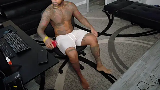 SLANGONDEMHOES online show from September 16, 12:28 pm