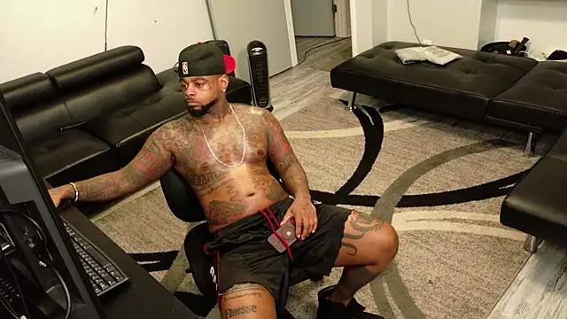 SLANGONDEMHOES online show from March 24, 6:18 am