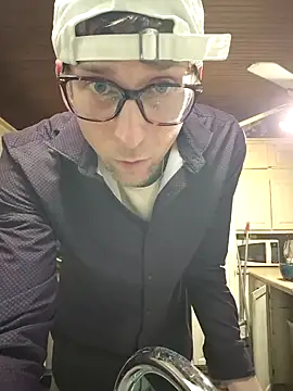 mresquared online show from February 18, 11:55 pm