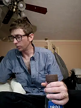 Snapshot of mresquared chatting on May 26, 1:07 pm mresquared online show from May 26, 1:07 pm