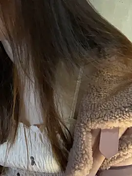 Hinne07 online show from December 16, 7:35 am