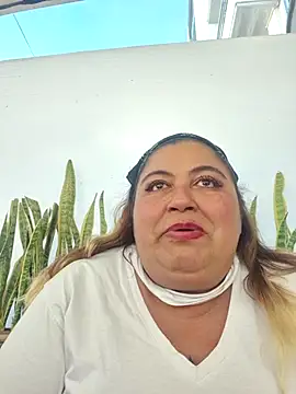 curvy diva  online show from September 22, 9:39 pm