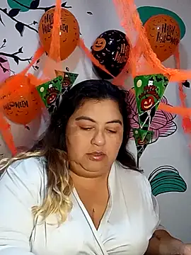 curvy diva  online show from October 27, 11:14 am