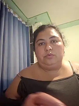 curvy diva  online show from November 30, 1:20 am