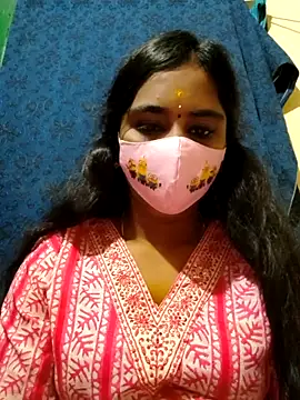 Snapshot of mini-queen chatting on October 26, 11:49 am mini-queen online show from October 26, 11:49 am