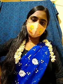 mini-queen online show from November 12, 8:26 am