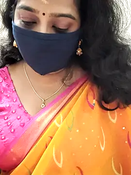 Snapshot of saritha29 chatting on October 30, 5:02 pm saritha29 online show from October 30, 5:02 pm