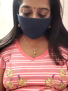 Snapshot of saritha29 chatting on November 23, 5:57 pm saritha29 online show from November 23, 5:57 pm