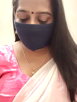 Snapshot of saritha29 chatting on December 15, 5:28 pm saritha29 online show from December 15, 5:28 pm