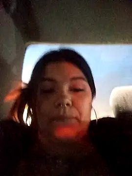 snow belle online show from December 4, 10:24 am