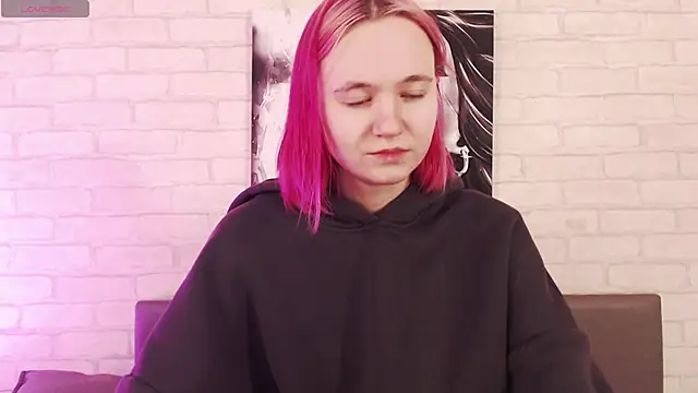 Snapshot of Ericha_Stone chatting on September 30, 1:32 am Ericha Stone online show from September 30, 1:32 am