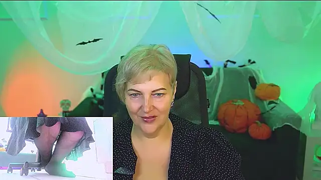 MaryMogan online show from October 21, 4:13 am