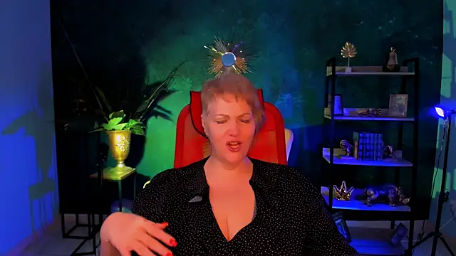 MaryMogan online show from November 7, 8:36 am