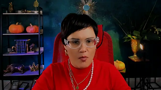 LauraDavidsons online show from October 31, 4:30 pm