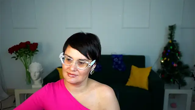 LauraDavidsons online show from January 17, 6:00 pm