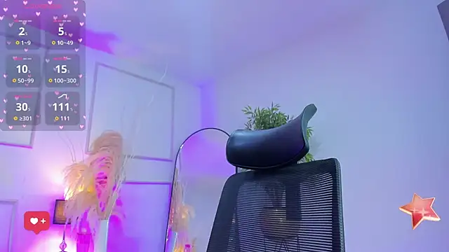 Emilywillis8 online show from December 17, 2:45 pm