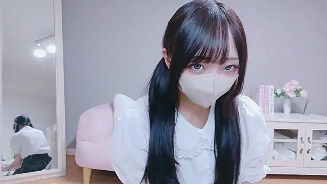 Mashiro-chan online show from September 20, 7:20 am