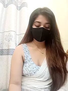 midnightmuse-03 online show from October 26, 7:09 pm