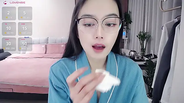 Xiao-zuzongl online show from December 4, 12:20 am