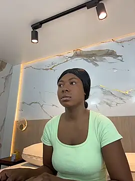 emily browne online show from December 19, 7:21 pm