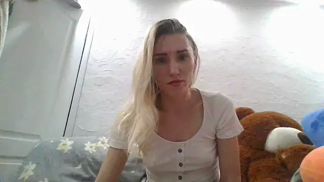 Adrianachanel online show from October 1, 4:35 pm