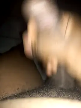 Snapshot of dann201 chatting on October 18, 2:58 am dann201 online show from October 18, 2:58 am