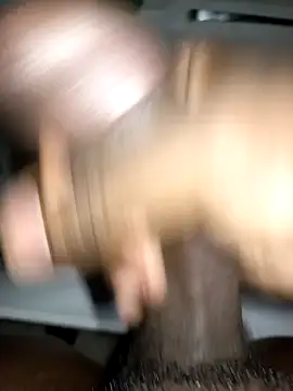 Snapshot of dann201 chatting on December 4, 7:44 pm dann201 online show from December 4, 7:44 pm