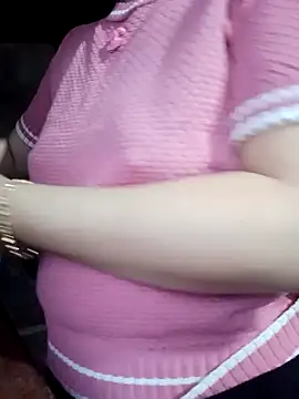 Snapshot of merylove-00 chatting on February 11, 10:42 am merylove-00 online show from February 11, 10:42 am