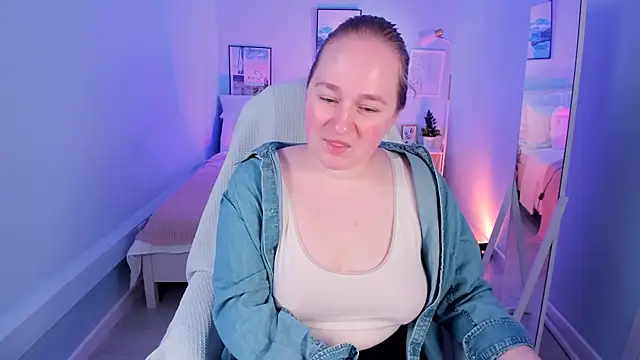 Snapshot of Kitty_Rest_ chatting on May 10, 8:19 am Kitty Rest online show from May 10, 8:19 am