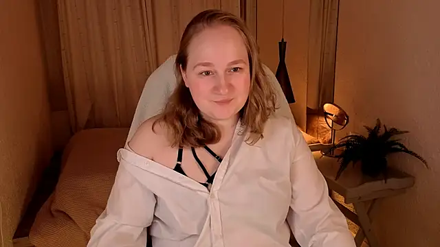 Snapshot of Kitty_Rest_ chatting on May 18, 1:39 pm Kitty Rest online show from May 18, 1:39 pm
