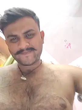 Snapshot of Frvgggghh chatting on November 15, 9:06 am Frvgggghh online show from November 15, 9:06 am