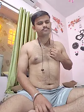 Snapshot of Frvgggghh chatting on December 5, 9:18 am Frvgggghh online show from December 5, 9:18 am