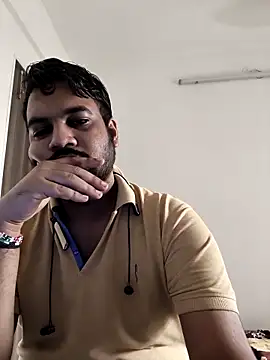 Snapshot of vinay_smalldick chatting on November 22, 2:10 am vinay smalldick online show from November 22, 2:10 am