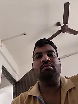 Snapshot of vinay_smalldick chatting on December 1, 6:07 am vinay smalldick online show from December 1, 6:07 am